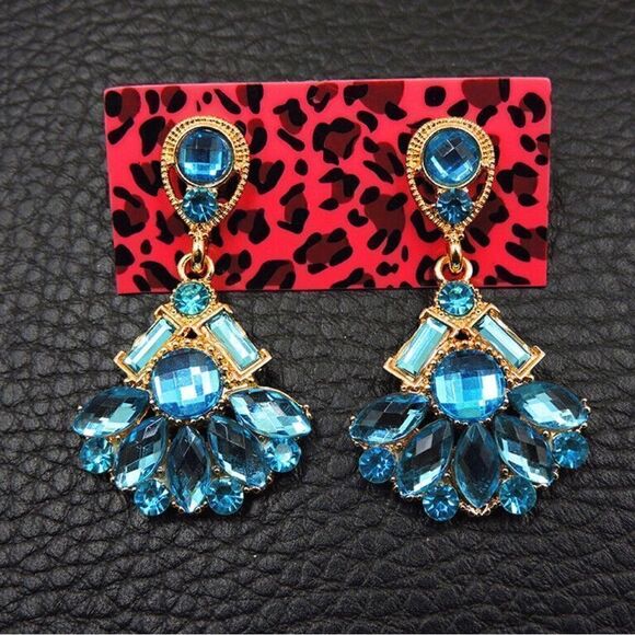 💘 Betsey Johnson drop dangle blue crystals earrings 💘 - Picture 3 of 3
